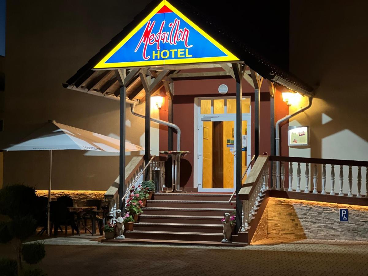 Hotel Medaillon Magdeburg Eksteriør billede